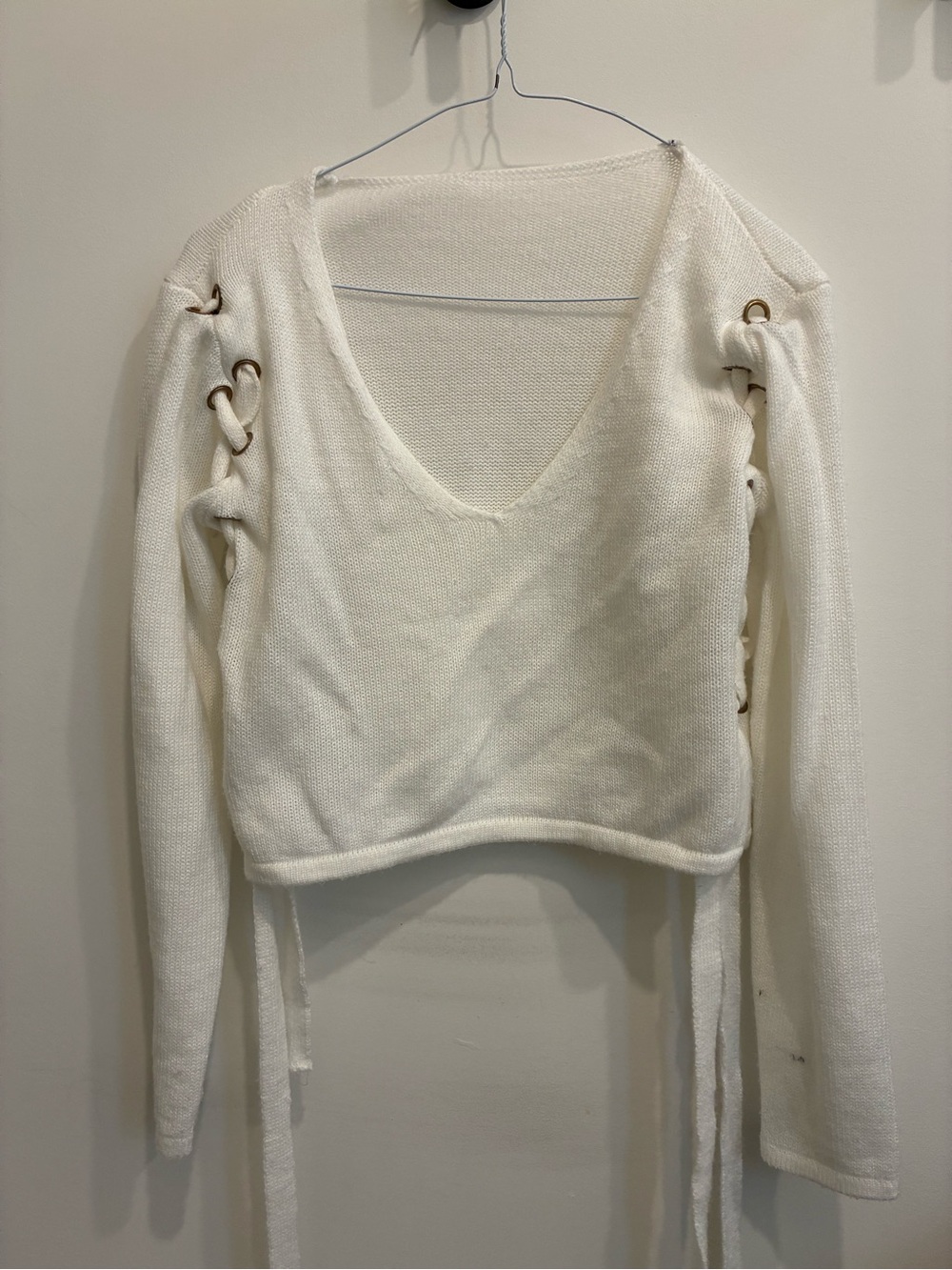 Ivory Knit V-Neck Lace-Up Sleeve Fitted Top Size S Y2K Going Out